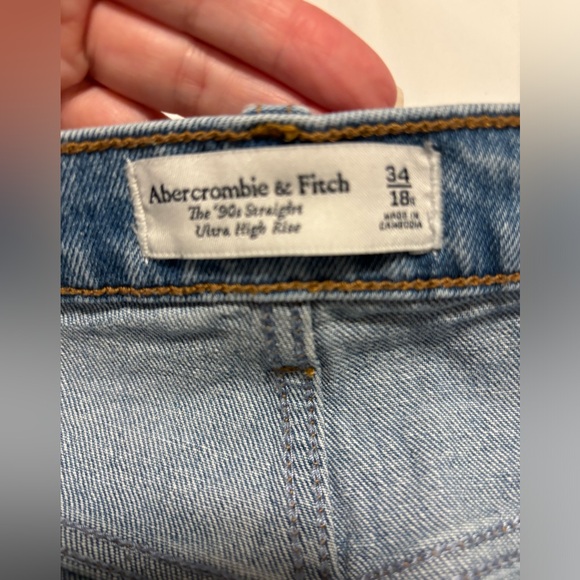 Abercrombie & Fitch The 90’s Straight Ultra High Rise, 34/18 - Picture 3 of 8